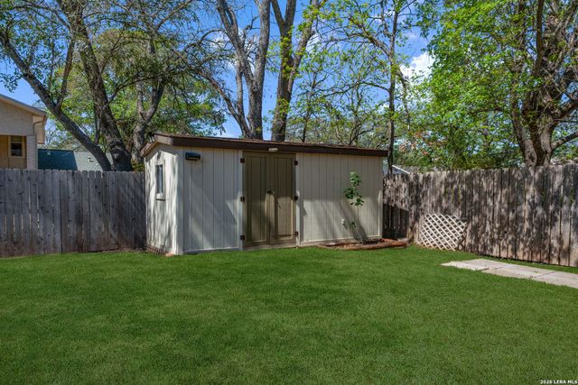 10902 Grand Haven Dr, San Antonio, TX 78239