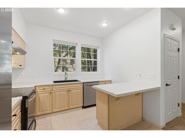 8905 Sw 157TH Ave, Beaverton, OR 97007