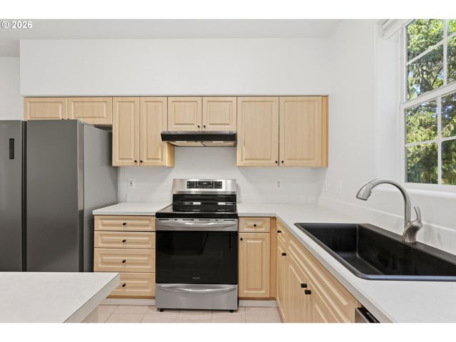 8905 Sw 157TH Ave, Beaverton, OR 97007