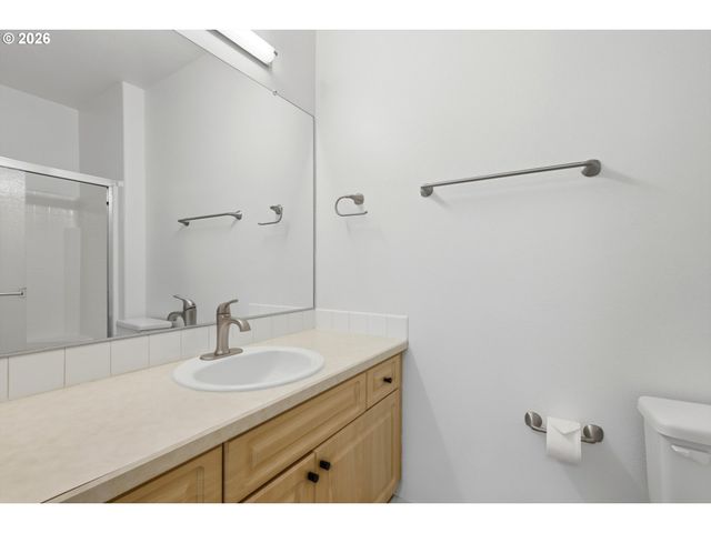 8905 Sw 157TH Ave, Beaverton, OR 97007