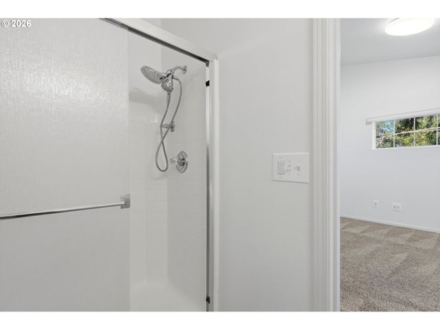 8905 Sw 157TH Ave, Beaverton, OR 97007