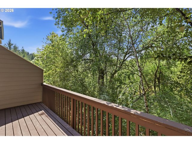 8905 Sw 157TH Ave, Beaverton, OR 97007