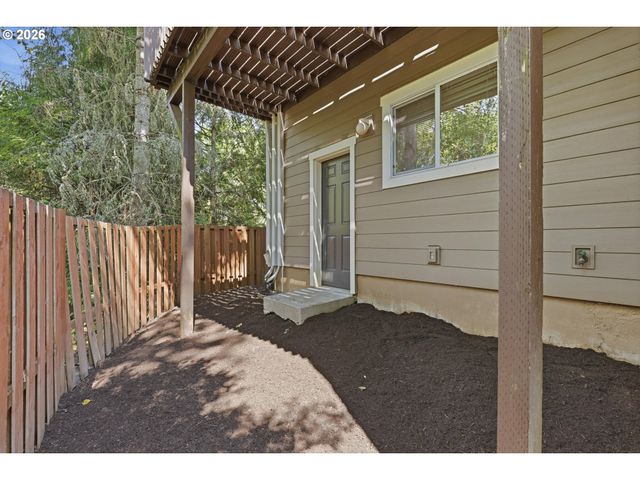 8905 Sw 157TH Ave, Beaverton, OR 97007