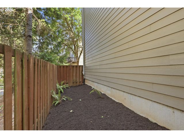 8905 Sw 157TH Ave, Beaverton, OR 97007