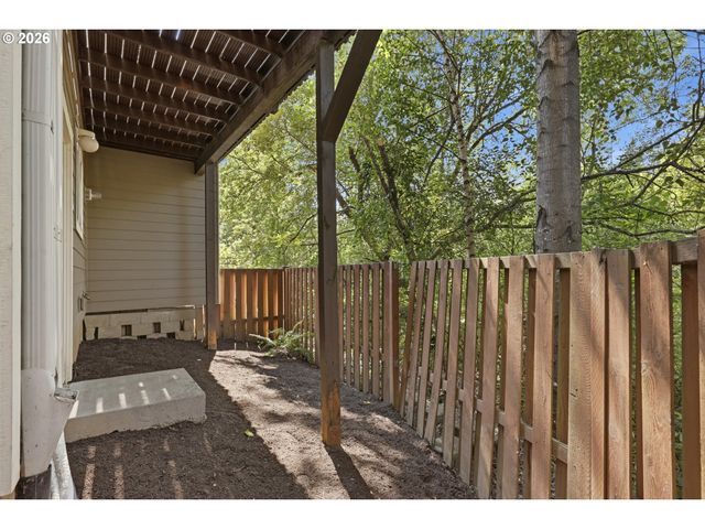 8905 Sw 157TH Ave, Beaverton, OR 97007