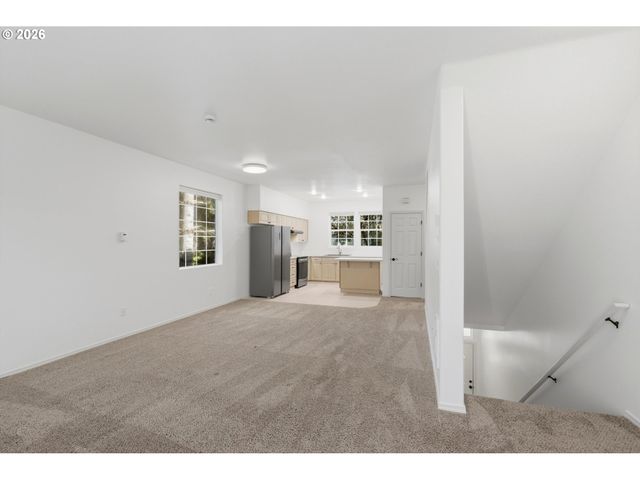 8905 Sw 157TH Ave, Beaverton, OR 97007