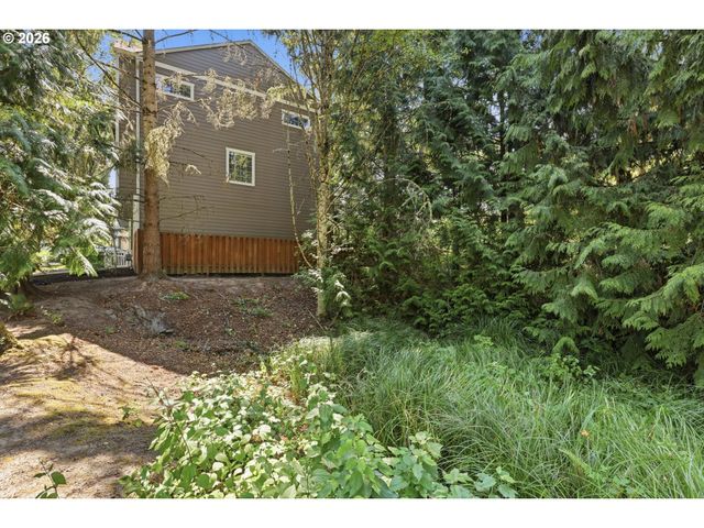 8905 Sw 157TH Ave, Beaverton, OR 97007