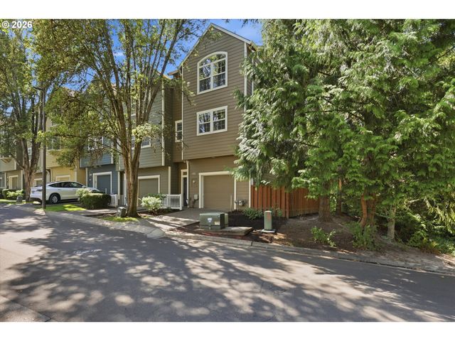 8905 Sw 157TH Ave, Beaverton, OR 97007