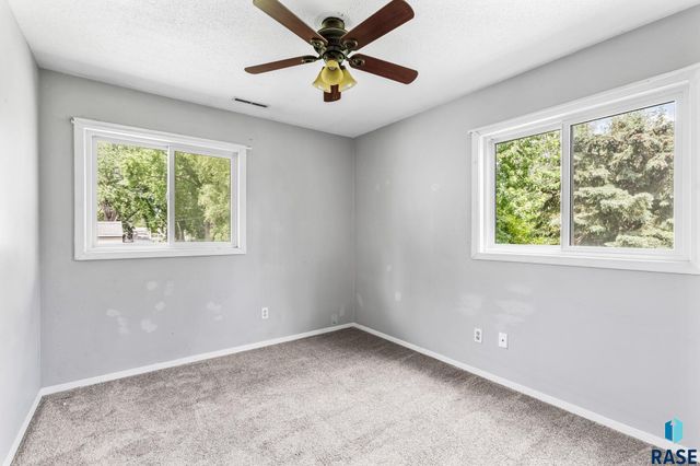 616 618 N Garfield Ave Avenue, Sioux Falls, SD 57104