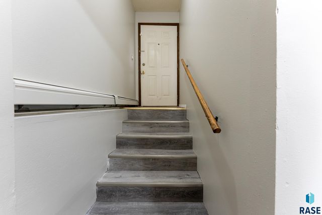 616 618 N Garfield Ave Avenue, Sioux Falls, SD 57104