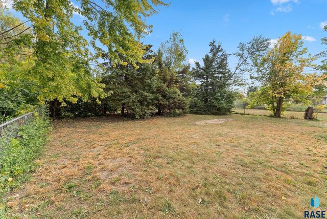 616 618 N Garfield Ave Avenue, Sioux Falls, SD 57104