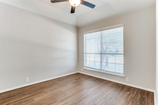 1204 Quaker Lane, Lewisville, TX 75077