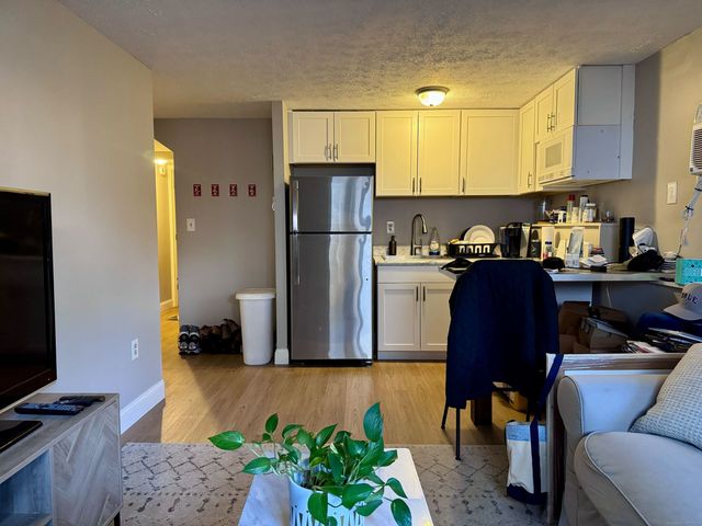 70 Lawrence Street, New Haven, CT 06511