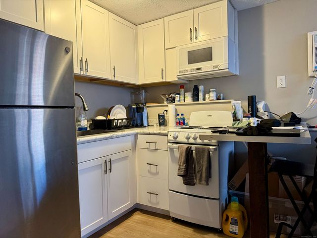 70 Lawrence Street, New Haven, CT 06511