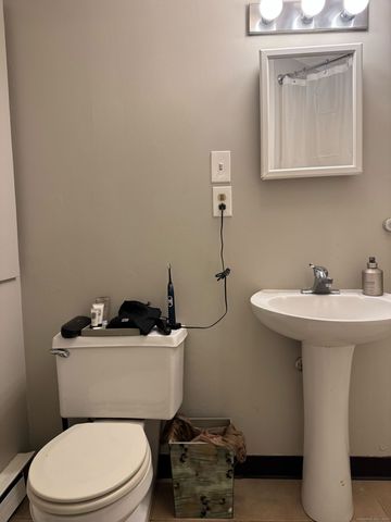 70 Lawrence Street, New Haven, CT 06511