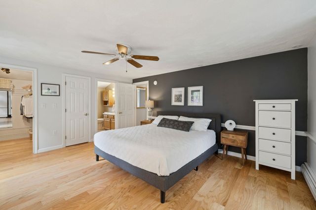 8 Queens Way, Merrimack, NH 03054