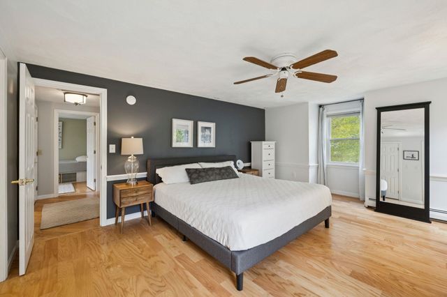 8 Queens Way, Merrimack, NH 03054