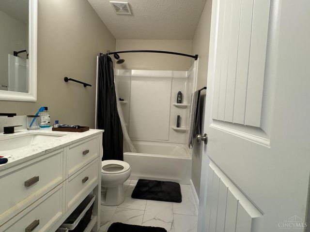 500 Heritage Square, Harrison, OH 45030