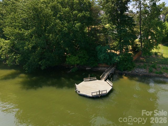 1050 21st Avenue NW 6, Hickory, NC 28601