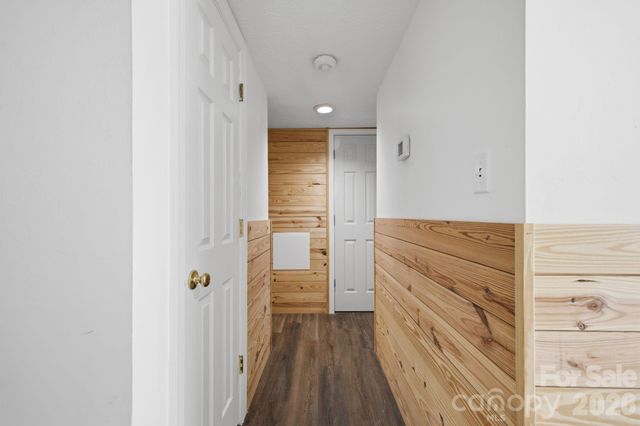 1050 21st Avenue NW 6, Hickory, NC 28601