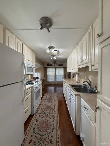 2409 Starling W Circle, Palmview, TX 78572