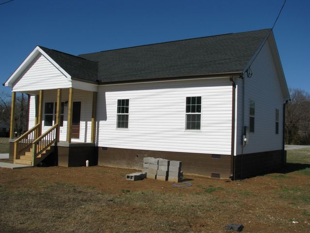 209 Armstrong St, Waverly, TN 37185