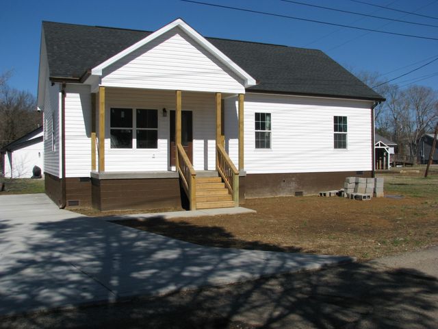 209 Armstrong St, Waverly, TN 37185