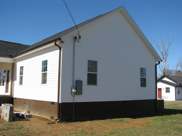 209 Armstrong St, Waverly, TN 37185