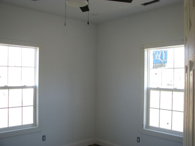 209 Armstrong St, Waverly, TN 37185