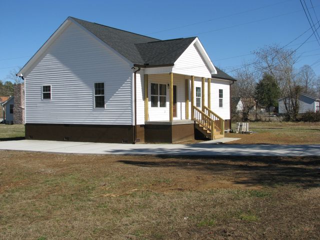 209 Armstrong St, Waverly, TN 37185