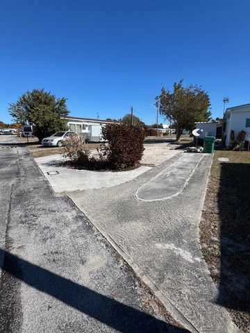 2023 St Lucie Blvd, Fort Pierce, FL 34946