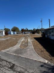 2023 St Lucie Blvd, Fort Pierce, FL 34946