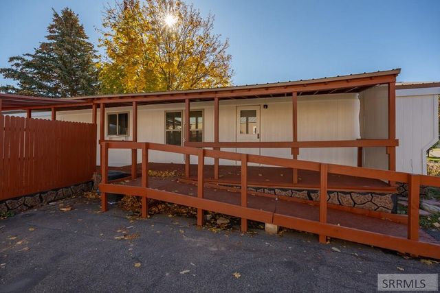 2230 Whispering Pines Drive, Idaho Falls, ID 83401