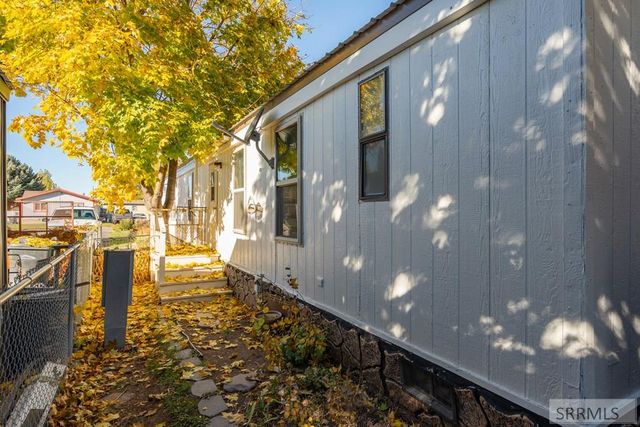 2230 Whispering Pines Drive, Idaho Falls, ID 83401