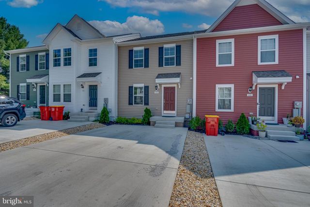 48 ORCHARD GREEN, Charles Town, WV 25414