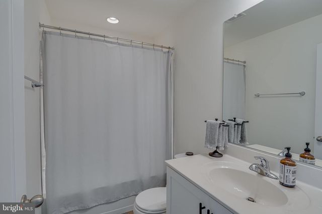 48 ORCHARD GREEN, Charles Town, WV 25414