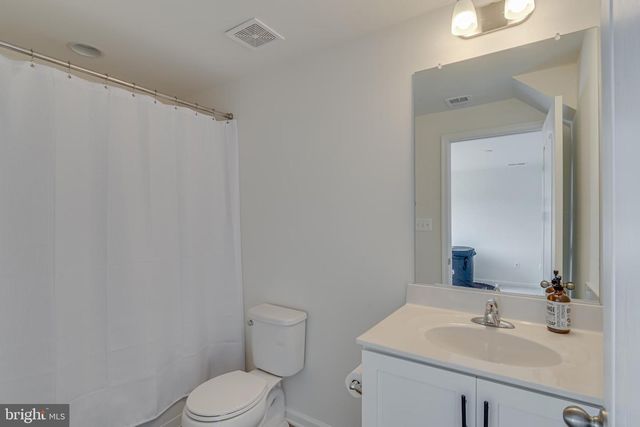 48 ORCHARD GREEN, Charles Town, WV 25414