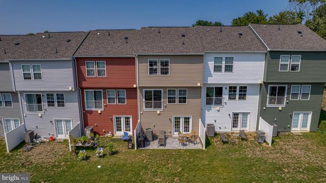 48 ORCHARD GREEN, Charles Town, WV 25414