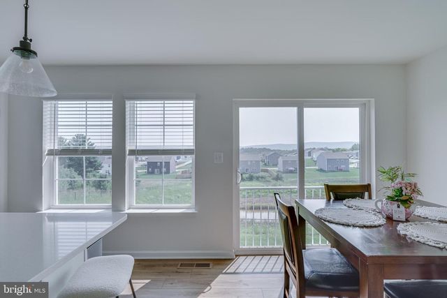 48 ORCHARD GREEN, Charles Town, WV 25414