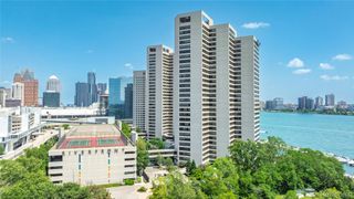 300 Riverfront Drive 7G, Detroit, MI 48226