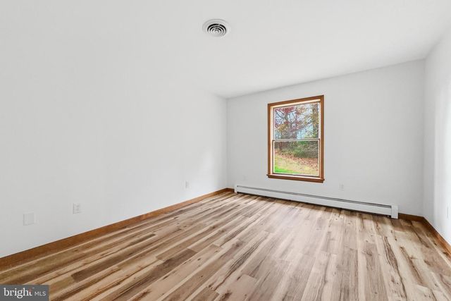 1005 OXFORD RD, Lincoln University, PA 19352