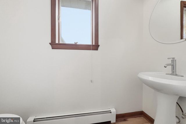 1005 OXFORD RD, Lincoln University, PA 19352