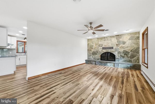 1005 OXFORD RD, Lincoln University, PA 19352