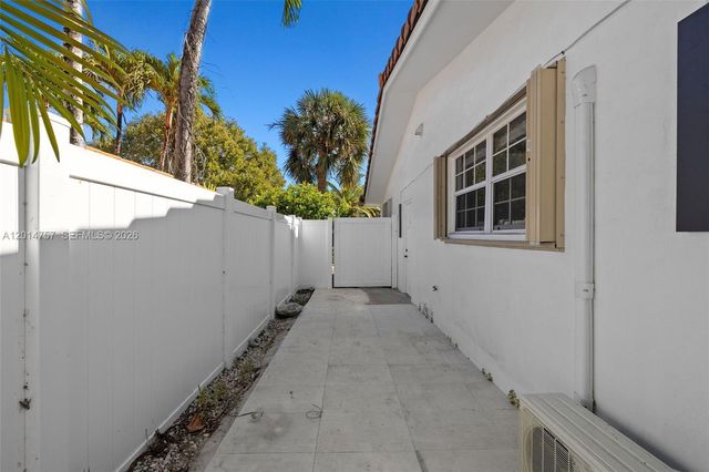 3460 N 46th Ave, Hollywood, FL 33021