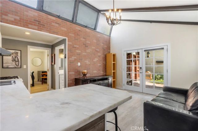 6221 Agnes Avenue, North Hollywood, CA 91606