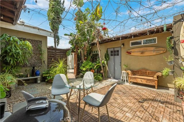 6221 Agnes Avenue, North Hollywood, CA 91606