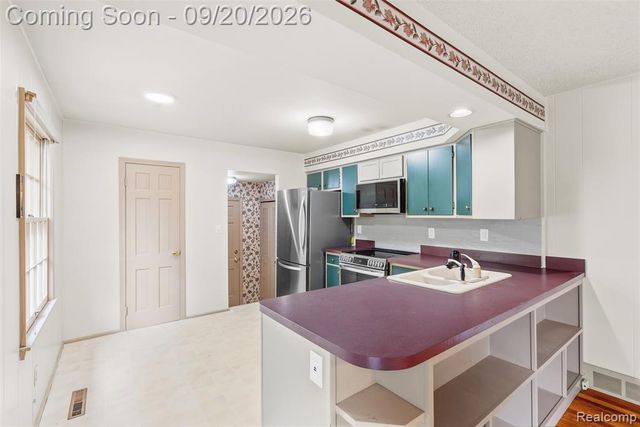 3121 Kings Brook Drive, Flushing, MI 48433