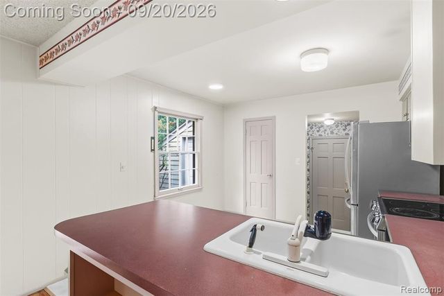 3121 Kings Brook Drive, Flushing, MI 48433