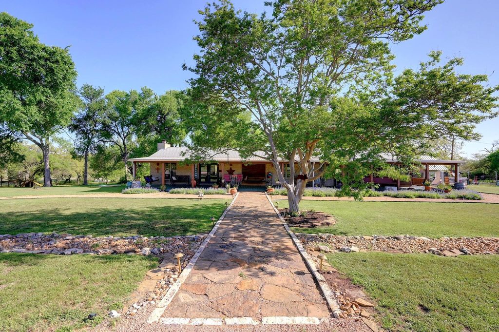 2101 Lone Man Mountain RD, Wimberley, TX 78676