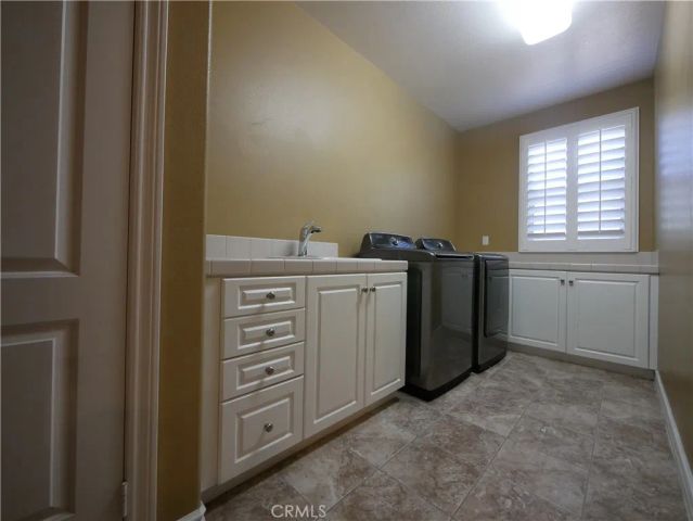 8203 Soft Winds, Corona, CA 92883